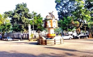 কুমিল্লা নগরীজুড়ে দৃষ্টিনন্দন শিল্পকর্ম