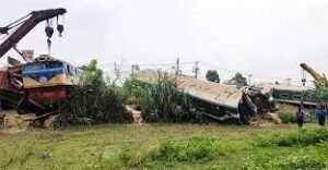 শেষ হয়নি উদ্ধার কাজ ১৭ ঘণ্টা পরও