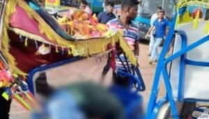 বাসের ধাক্কায় অটোরিকশার দুই যাত্রী নিহত কুমিল্লায়
